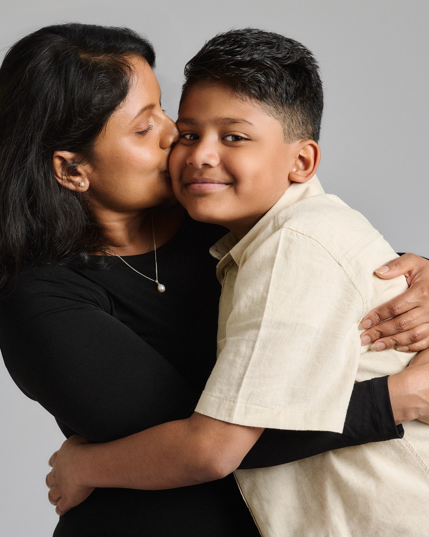 Samarasinghe Family family portrait photography — image 3